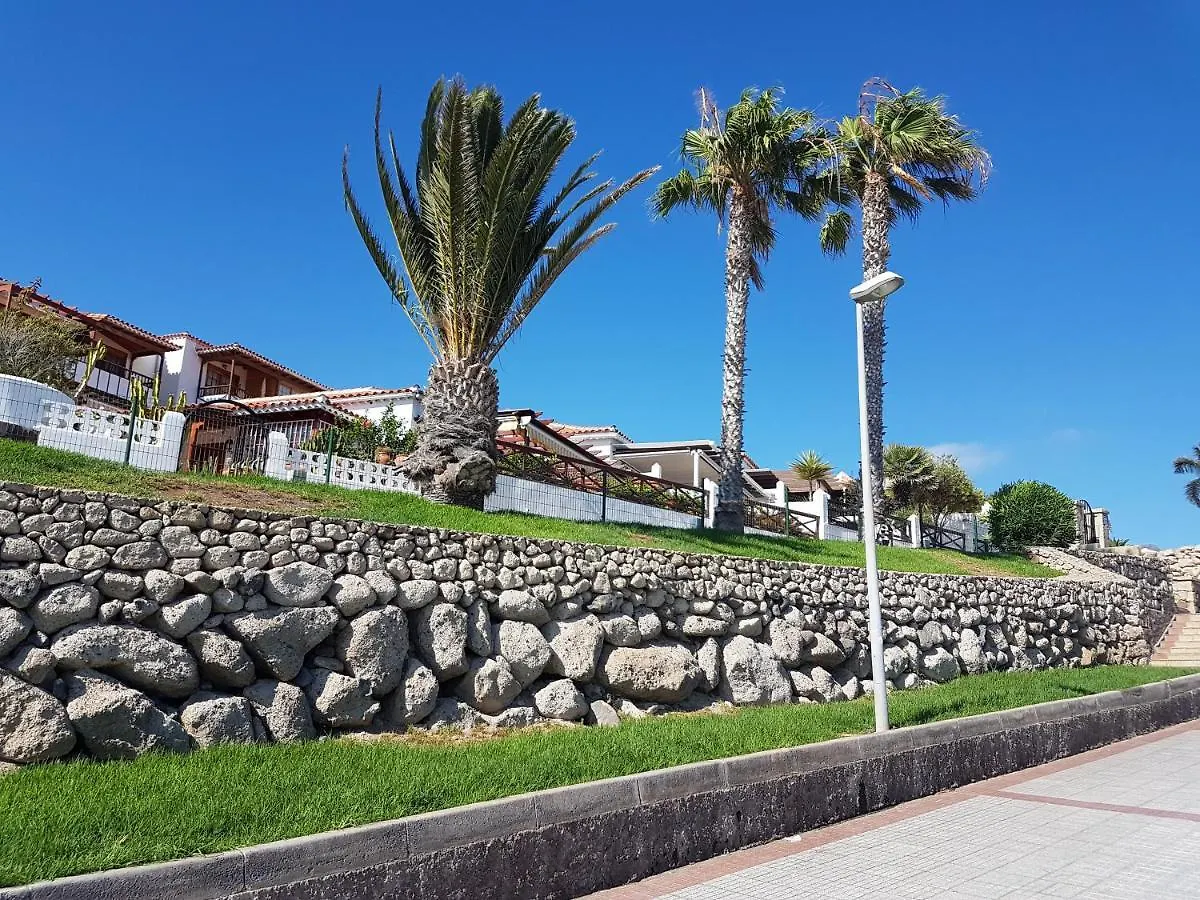アパート アデヘCasa Playa Del Duque 2 In 1St Sea Line Directly At The Beach, Heated Pool, Wifiアパートメント スペイン