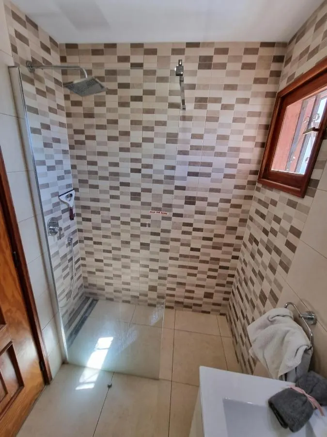 アパート アデヘCasa Playa Del Duque 2 In 1St Sea Line Directly At The Beach, Heated Pool, Wifiアパートメント